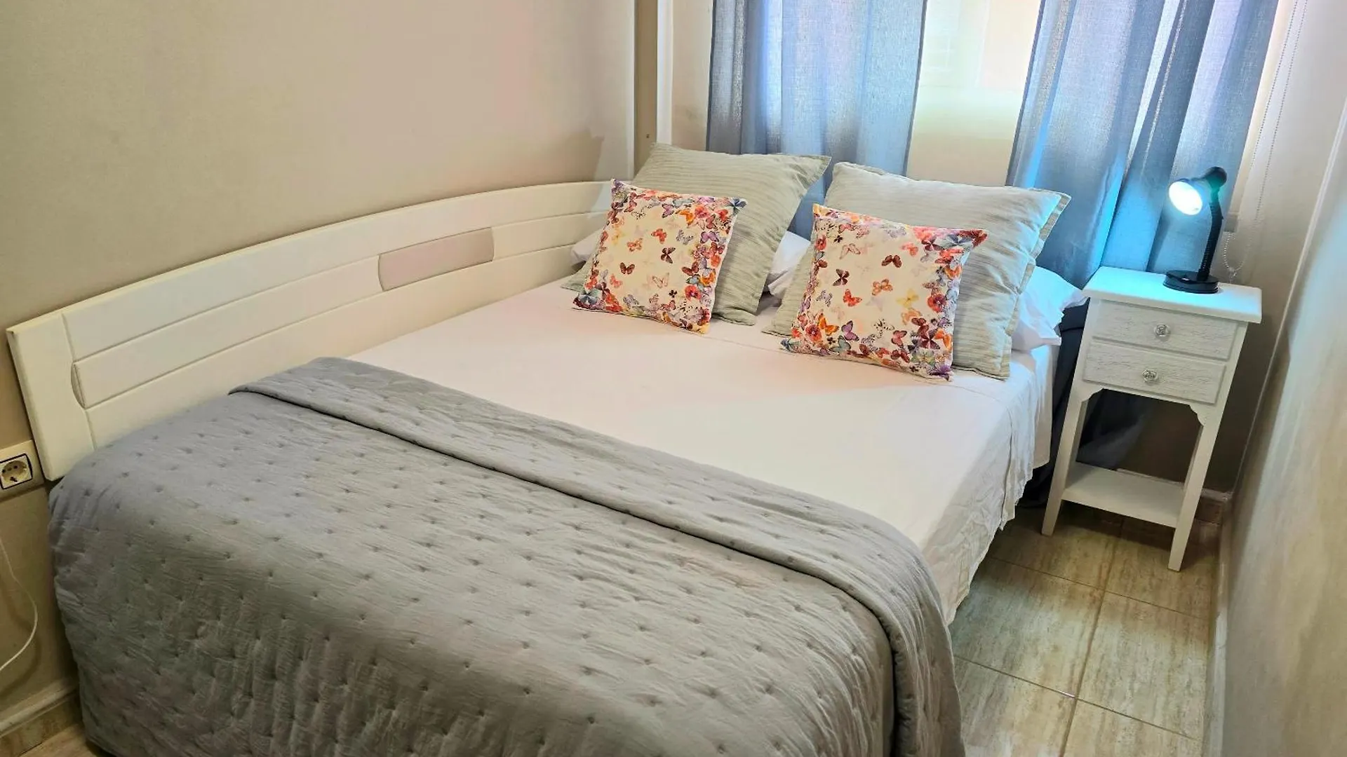 Hada Coast Apartment Playa San Juan  Плайя-де-Сан-Хуан